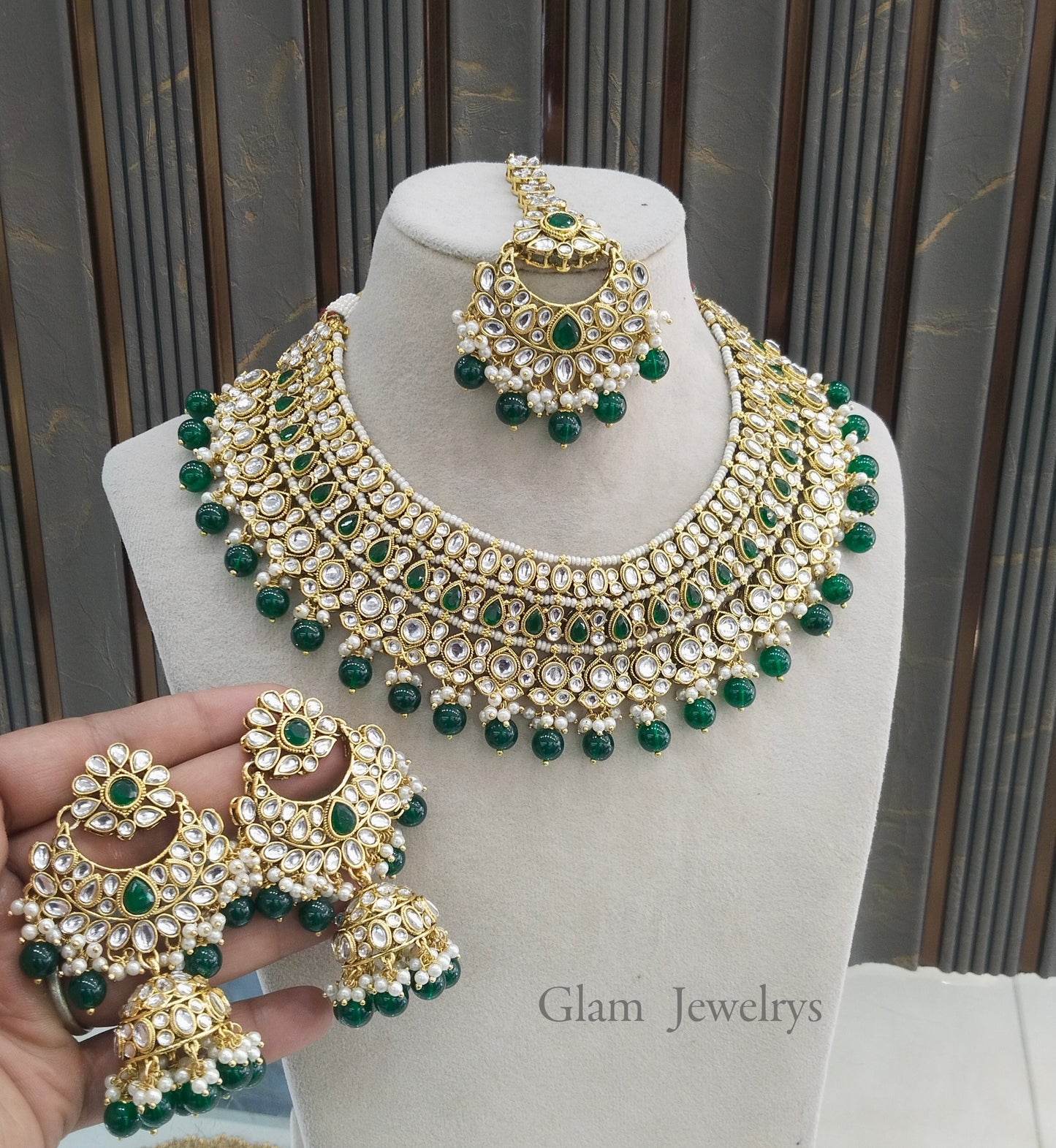 Gold Finish Green Kundan Necklace nili indian jewellery Set
