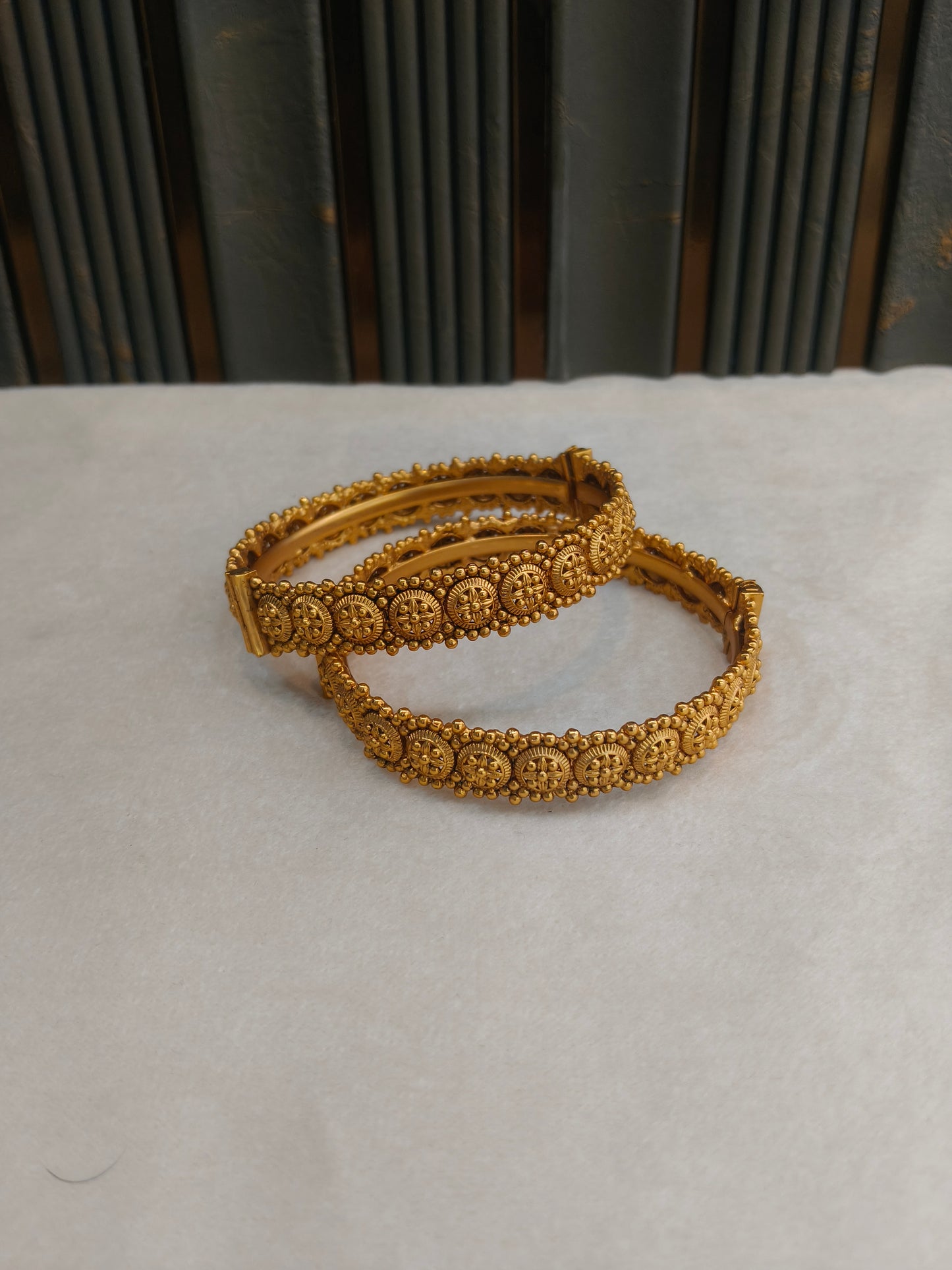 Indian bangles Traditional bollywood jewelry Panshi Gold bangles