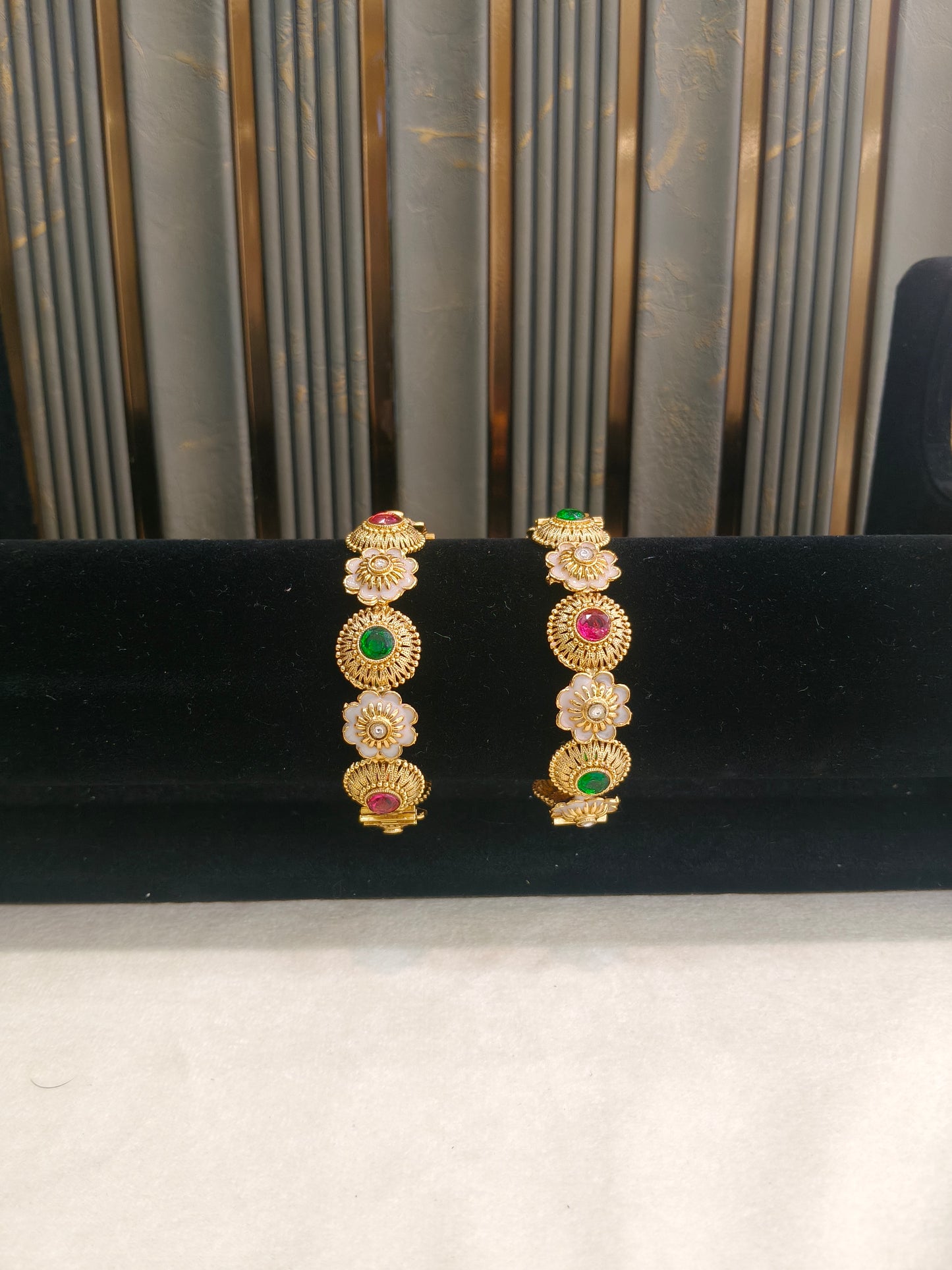 Indian bangles Traditional bollywood jewelry Ruby Green Ruya Gold bangles