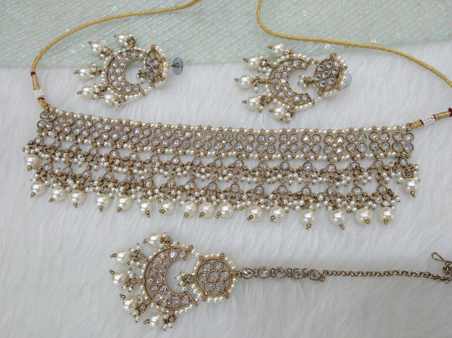 Indian Jewellery Antique gold choker Tikka Set/shine choker Set