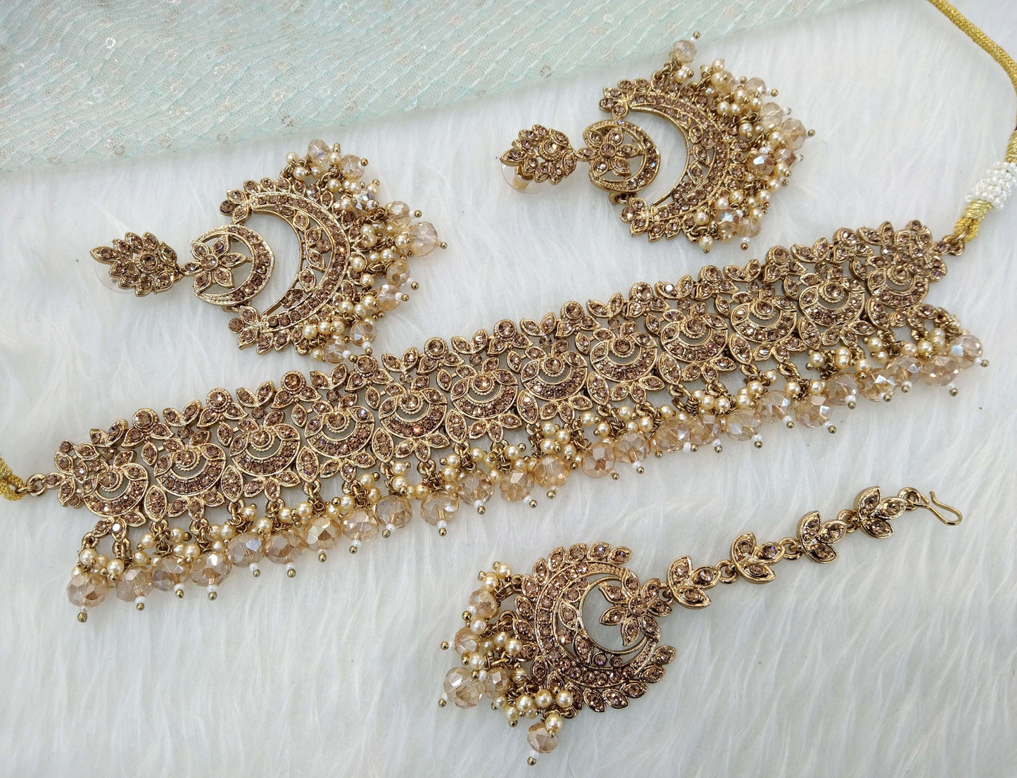 Jewelry Choker Set /dark gold finish Jewellery sheen set