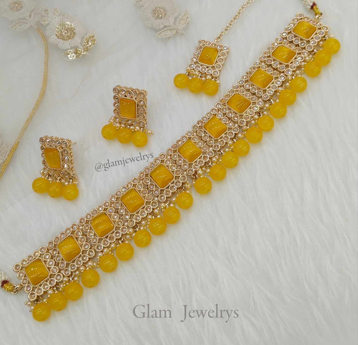 Antique Gold Yellow Choker Set/ Indian soha Jewellery