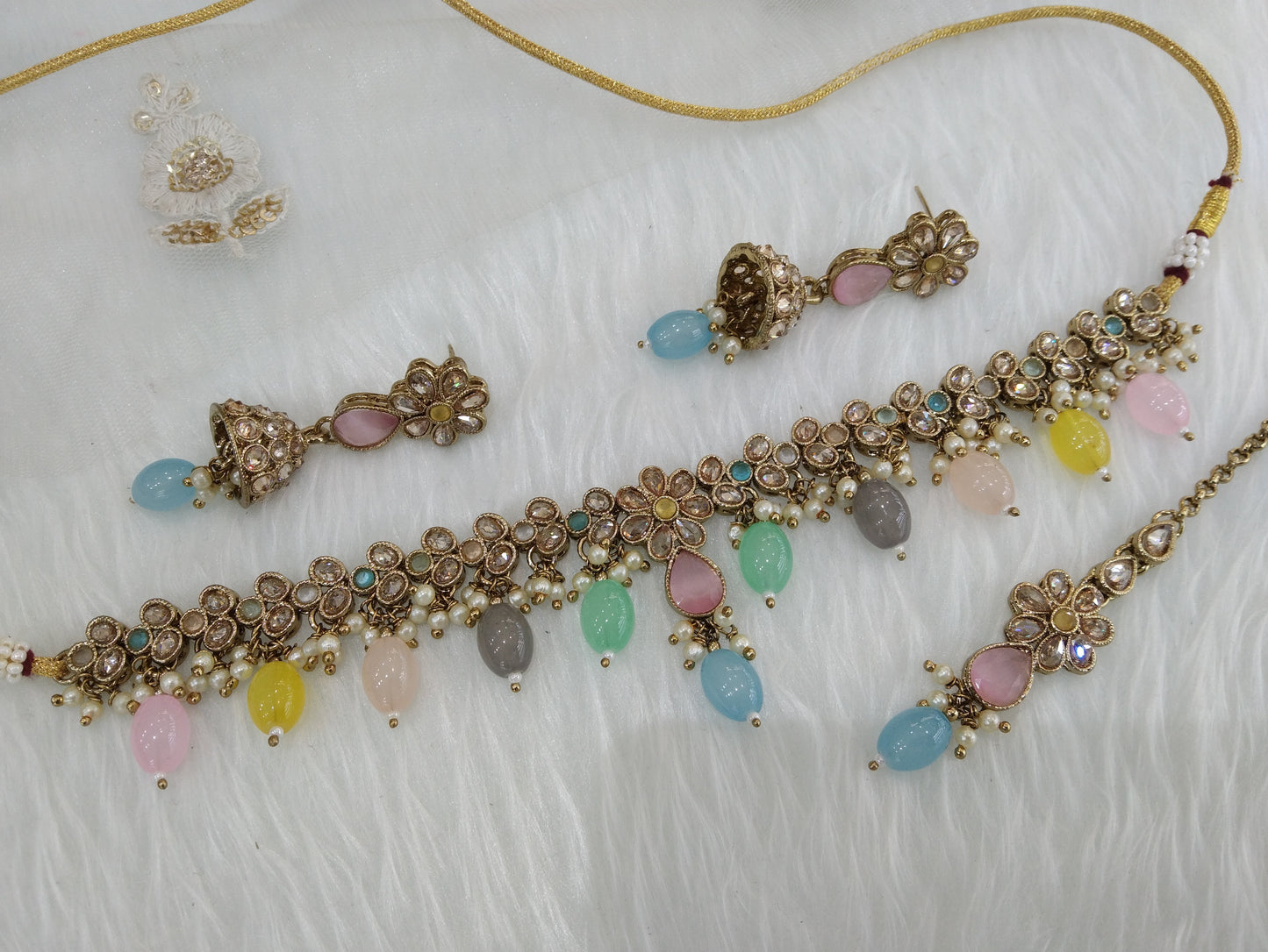 Indian Jewellery Antique gold multicolor choker Tikka Set/Gold Bollywood Tauranga Set