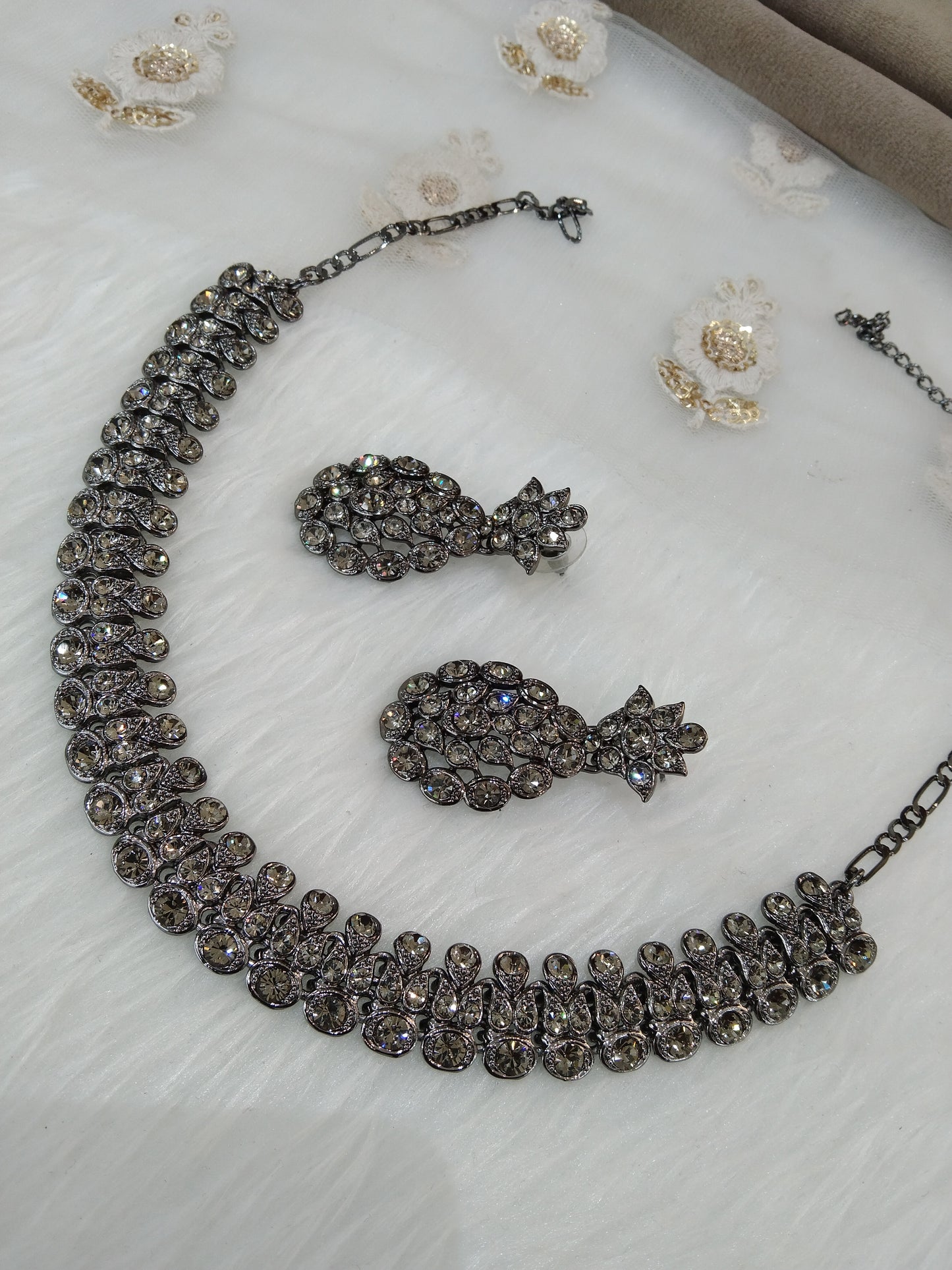 Indian jewellery necklace set/Grey necklace set bridal sherry jewellery