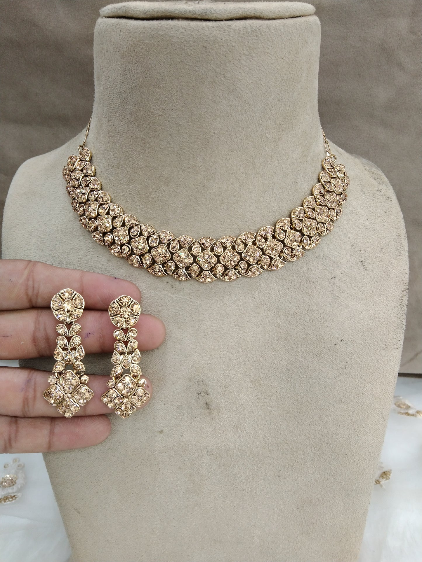 Indian jewellery necklace set/dark gold necklace set bridal sherry jewellery