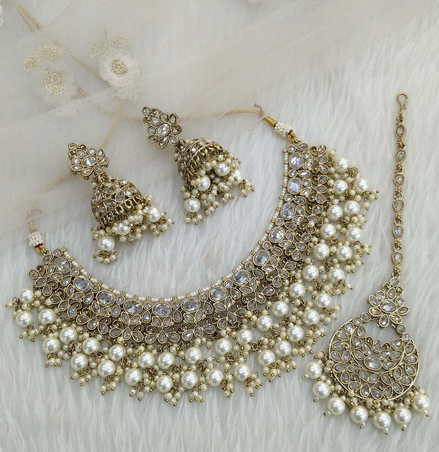 Antique gold clear crystals necklace Set/ Antique gold Indian Bridal origin Jewellry
