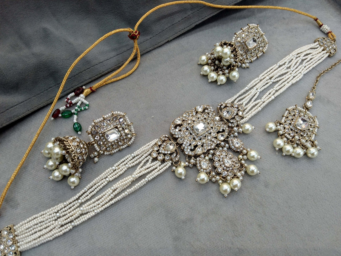 Choker Set / Antique gold choker Jewellery set/Indian simi choker set