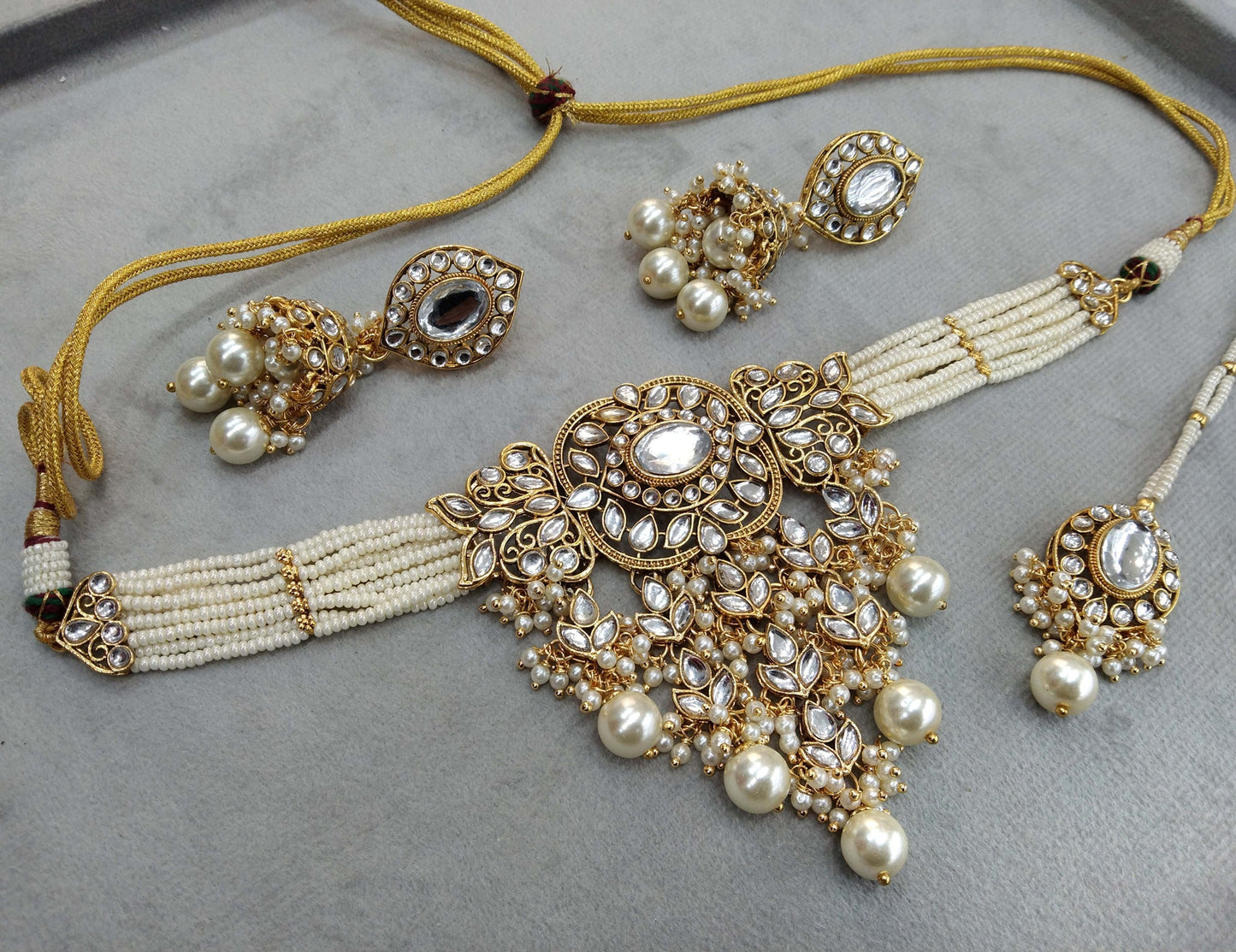 Ivory Indian Jewellery Gold White Kundan Choker Arsh Set