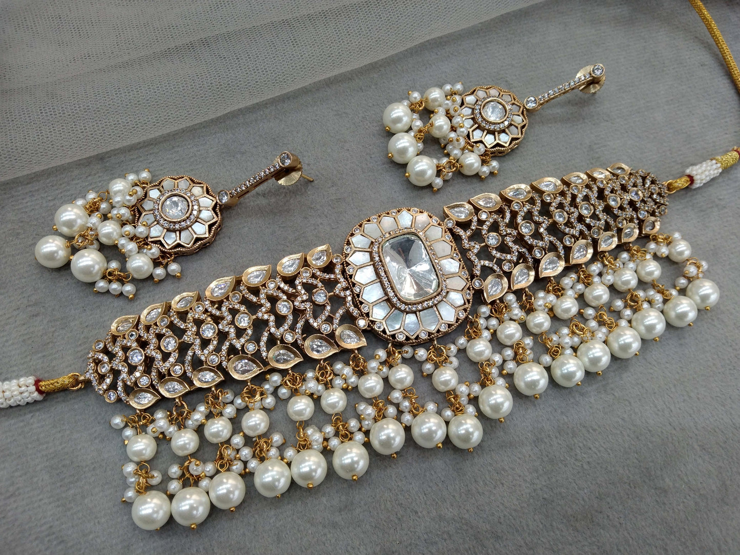Choker Set Mother of pearl Indian Jewellery Gold White Kundan choker Set/ kundan choker Mohini Set