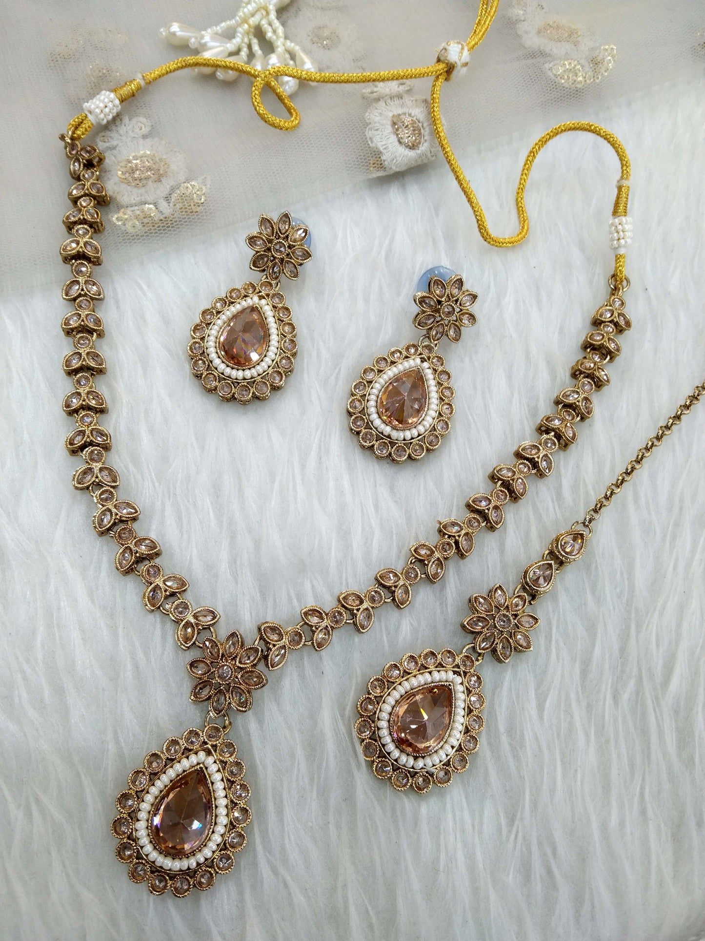 Golden  indian jeweller Antique gold necklace set/ necklace Indian rishi jewellery set