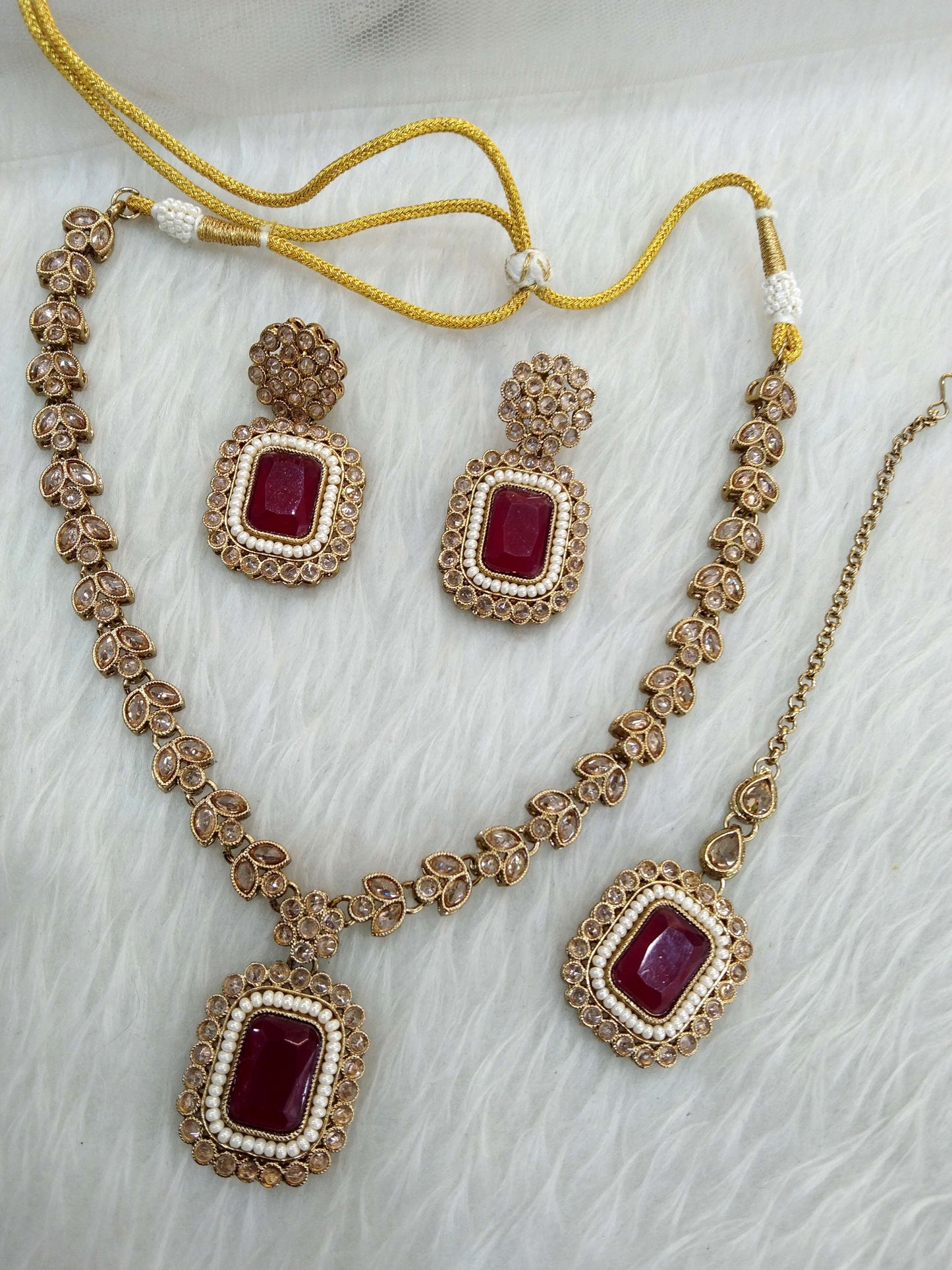 Indian jewellery Maroon necklace set/ necklace Indian rishi jewellery set