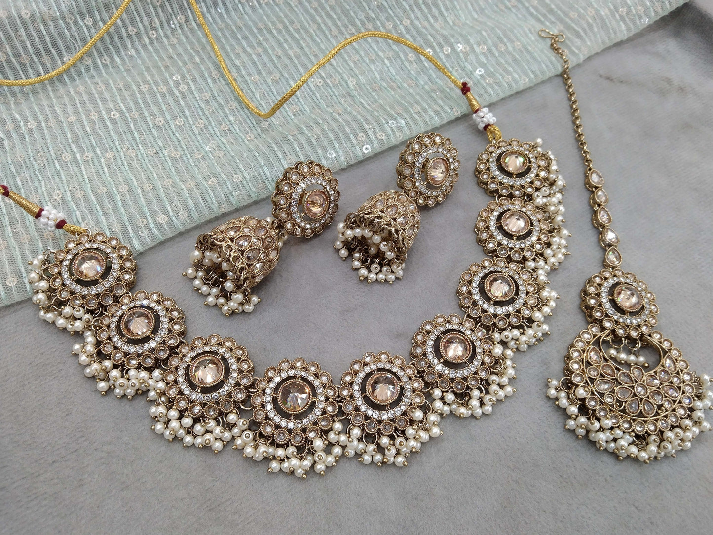 Indian Jewellery/Antique Gold Indian Jewellery Set Twisha