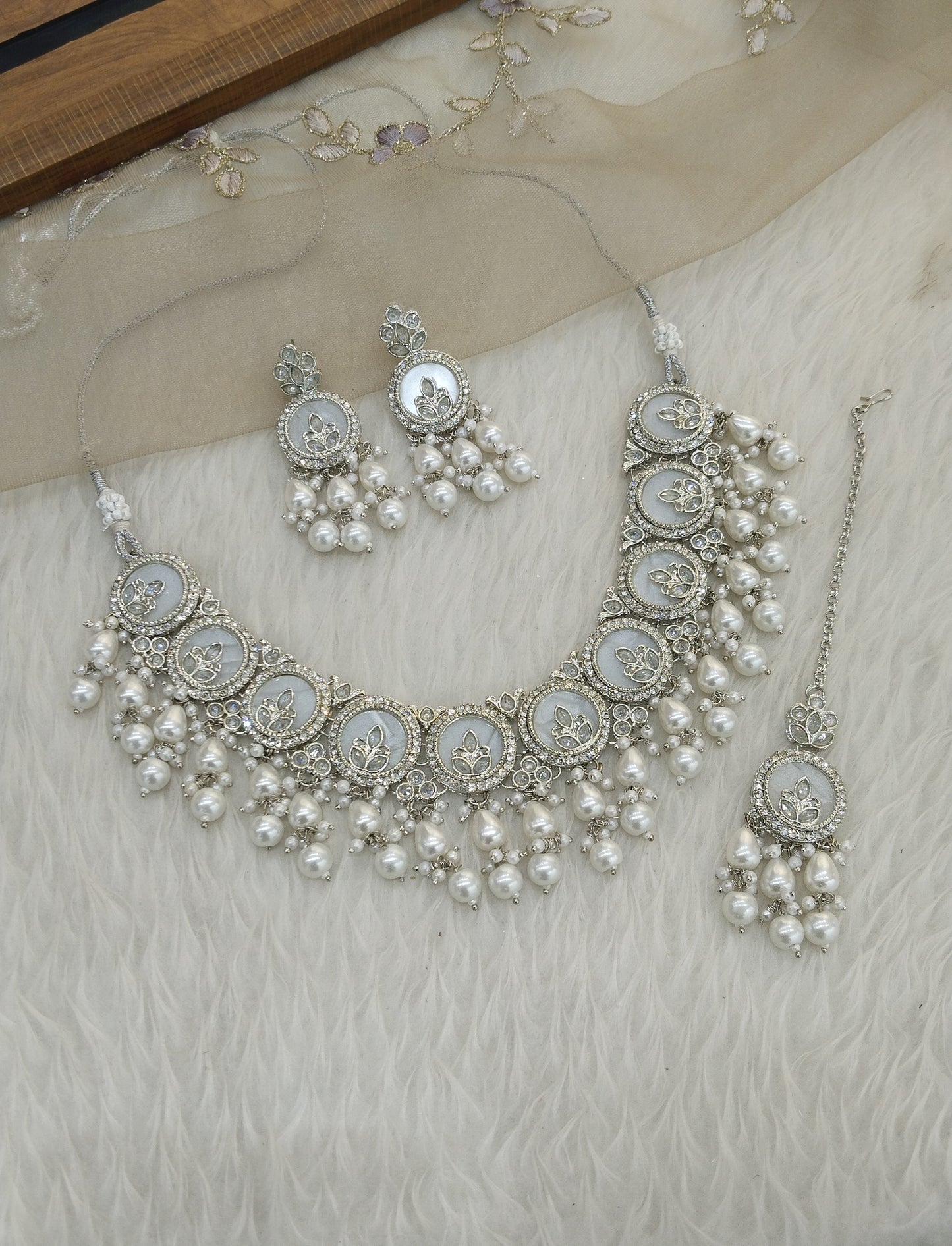 Indian Jewellery silver necklace Tikka Set/ Daisy