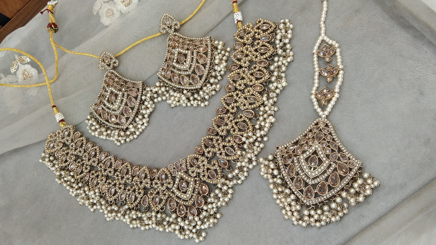 Indian Jewellery Antique Gold necklace Tikka Sital Set