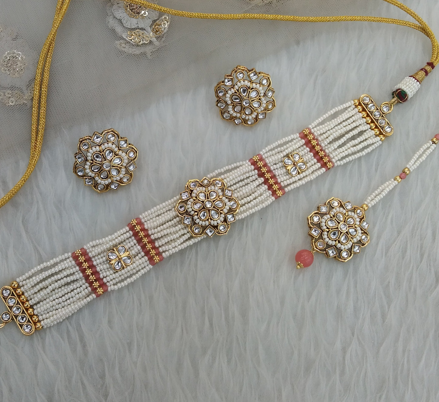 Gaajri Indian Jewellery Kundan choker Switi Set
