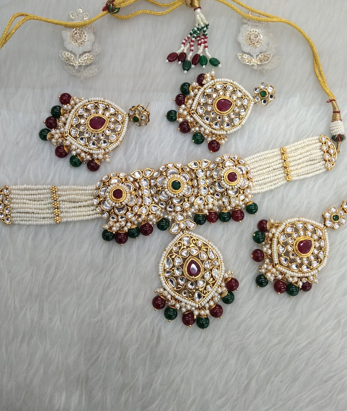 Maroon Green Indian jewellery kundan choker Raman set