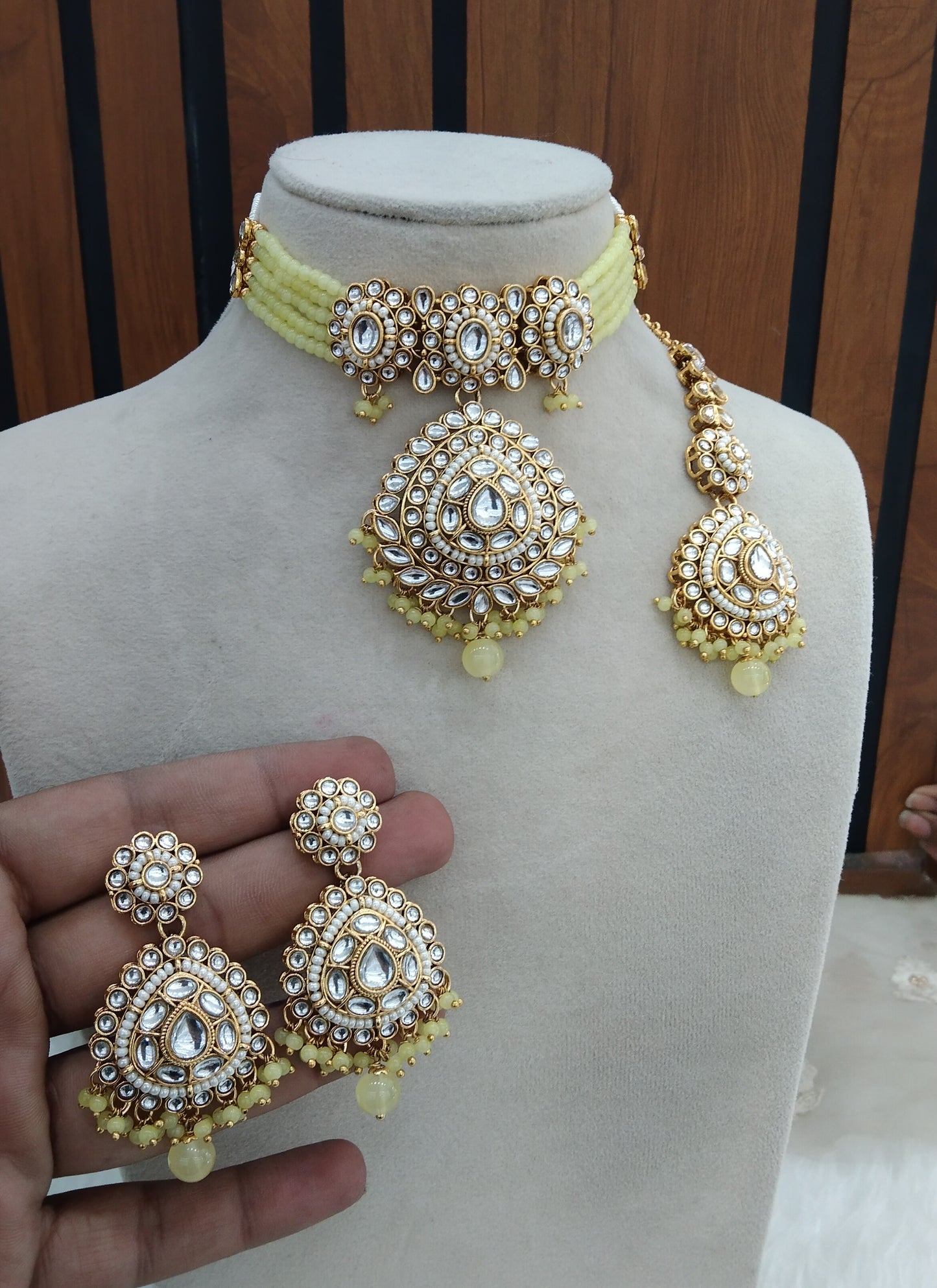Yellow Indian Jewellery Kundan choker Farhad Set