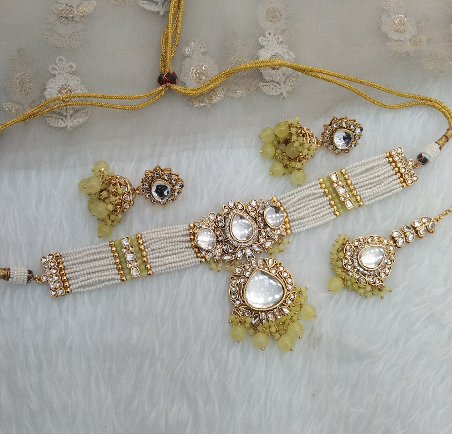 Yellow Indian Jewellery Kundan choker Urvi Set
