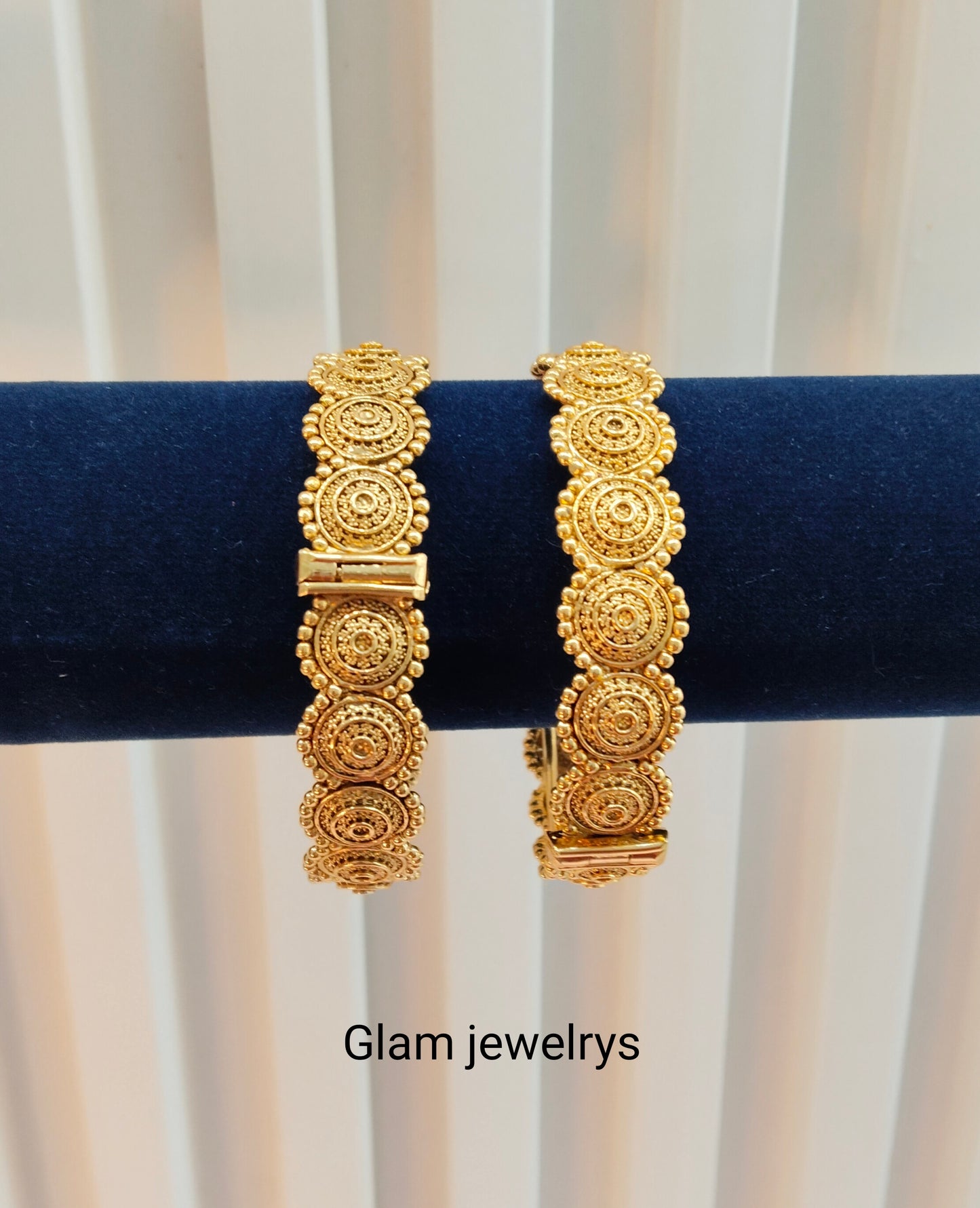 2.4 Size Indian bangles jewelry /Traditional bollywood jewelry/ Screw Gold bangles