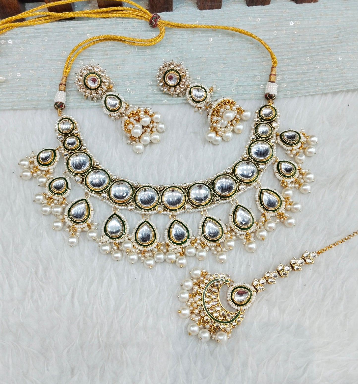 White Gold Kundan necklace Indian Jewellery Manu Set