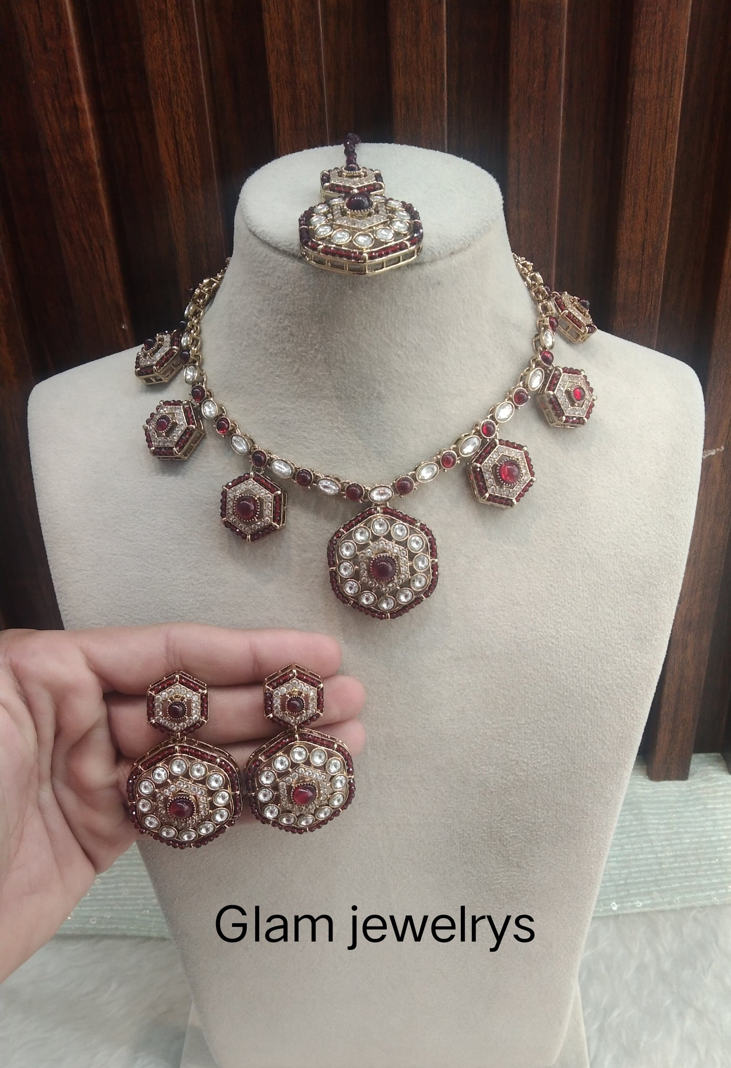 Maroon Gold Moissanite Kundan Necklace Indian Jewellery Gippy Set
