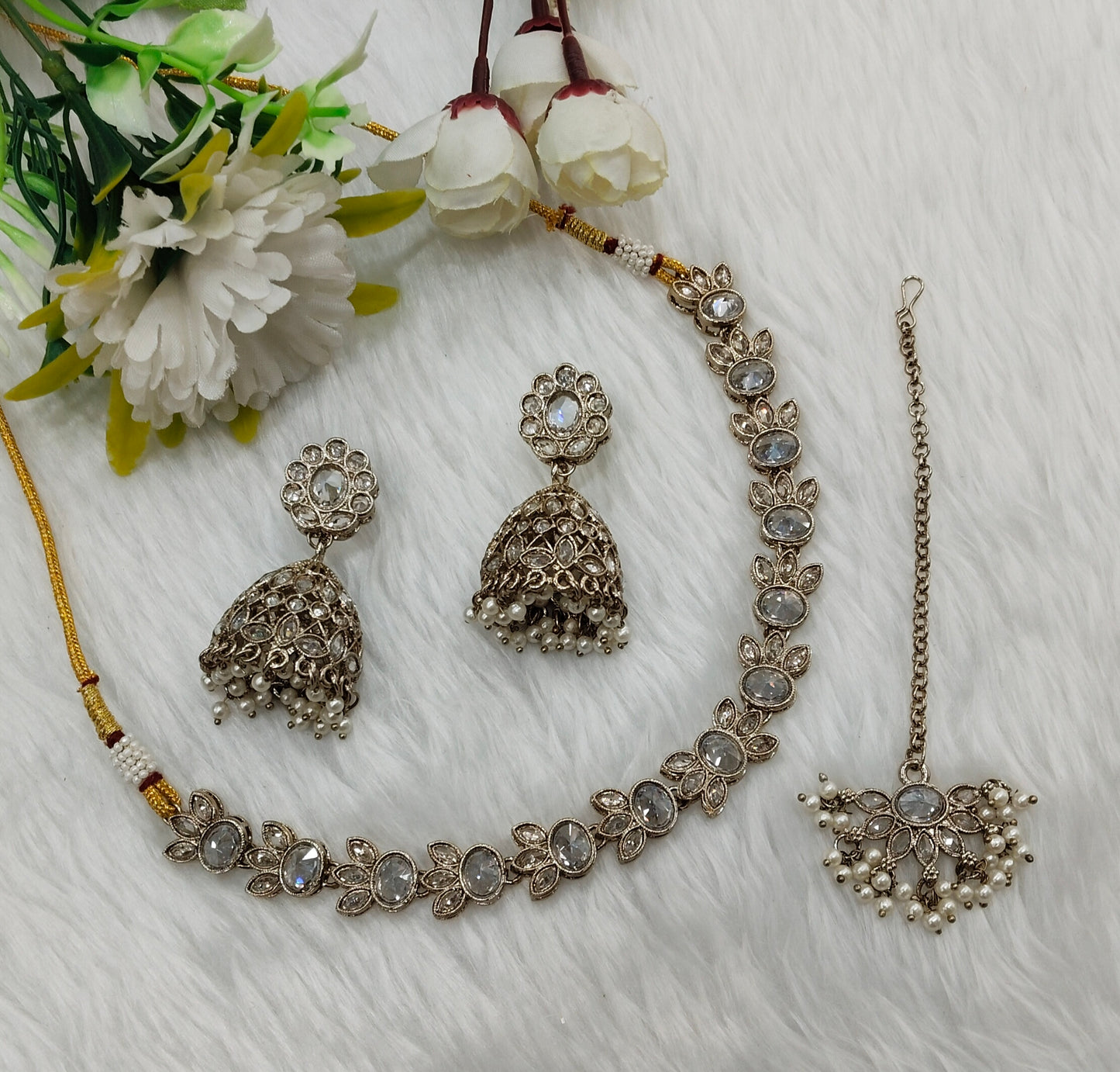 White Antique Gold Necklace Indian Jewellery Mandeep Set