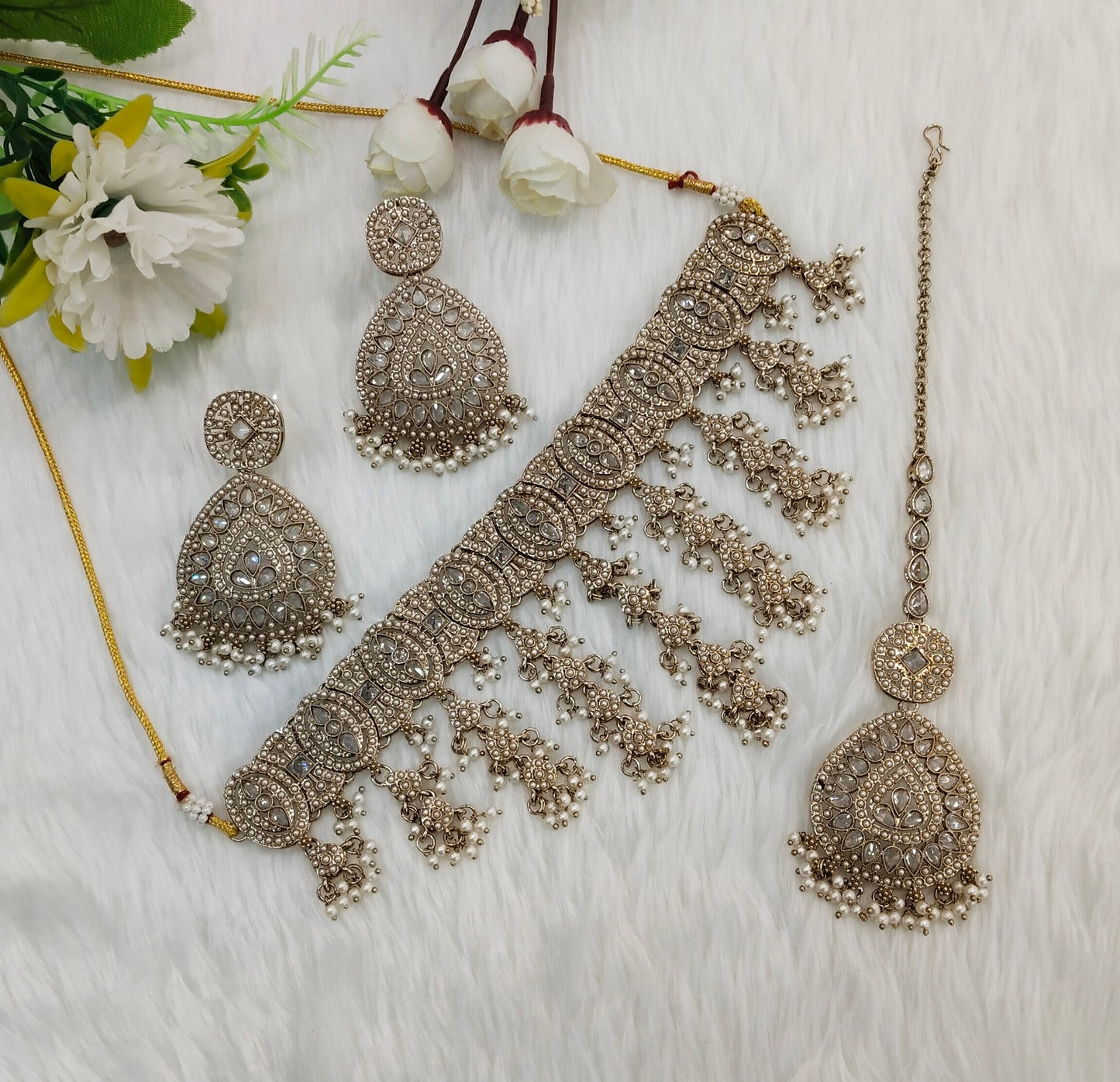 Antique Gold Choker Indian Jewellery Inder Set