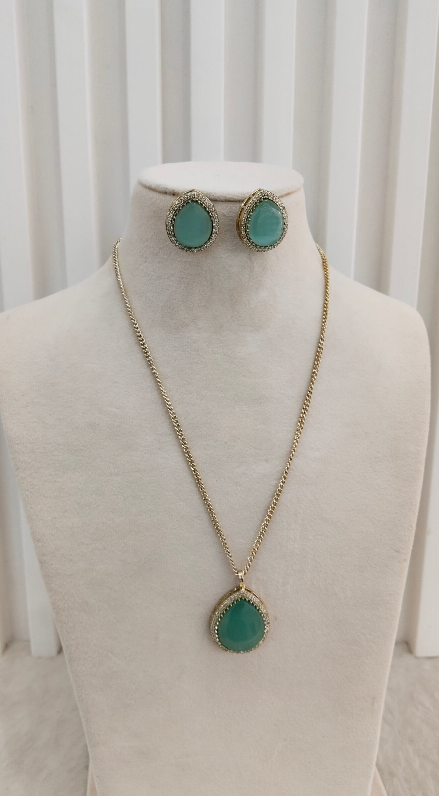 Sea Green Gold Moissanite Kundan Necklace Indian Jewellery Avenger Chain Set