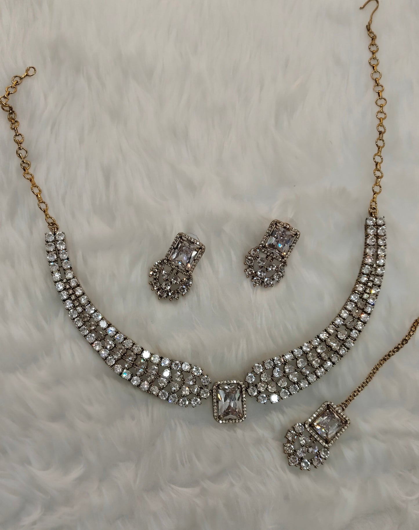 White Antique Gold CZ Necklace Indian Jewellery Tvs Set