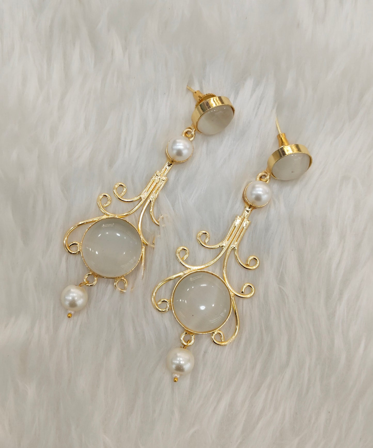White Mother Of Pearl Bollywood Indian Jombi Earrings