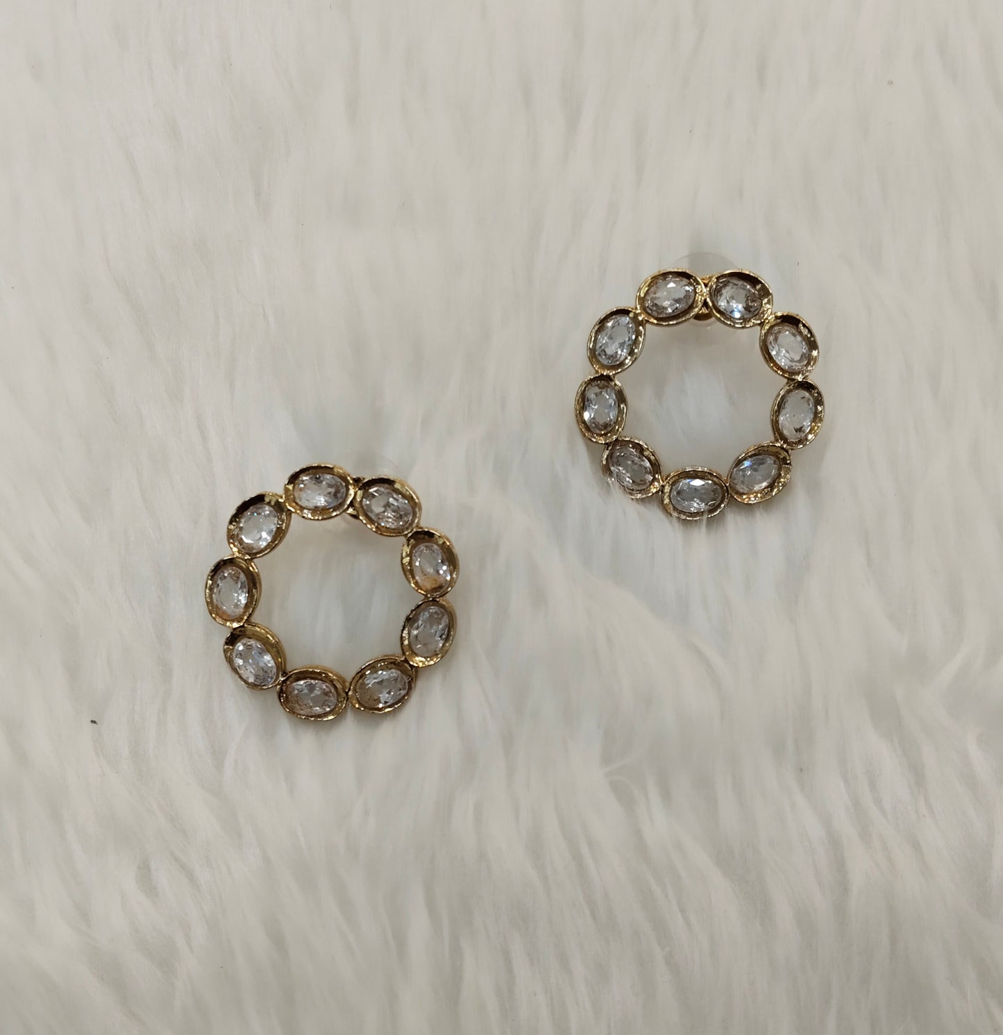 Antique Gold Stud Bollywood Indian Shota Earrings