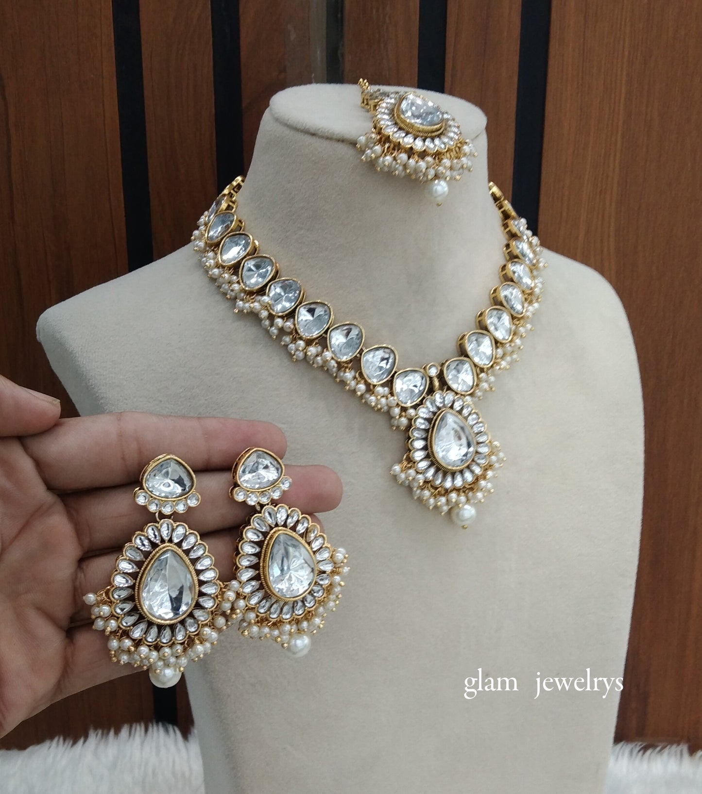 Gold White Kundan necklace Set/ kundan Indian jewellery kundan Uma sets