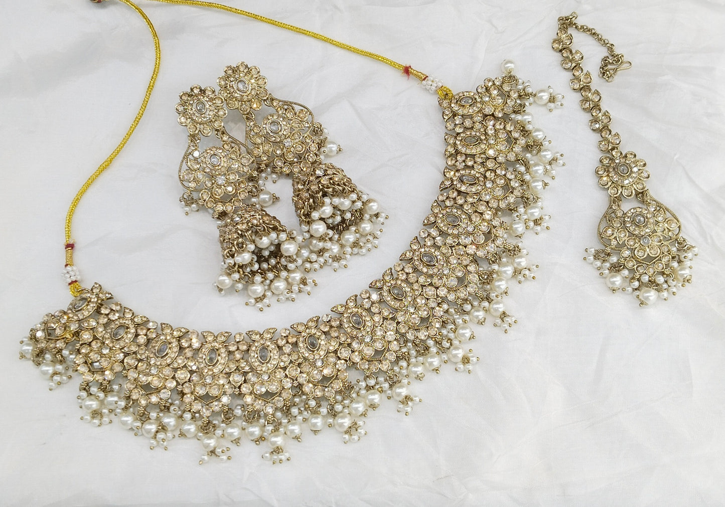 Antique Gold White Necklace Set/ Antique gold Indian Joan Jewellery