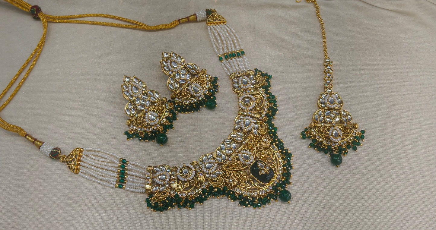 Green Kundan necklace Set/ kundan Indian jewellery kundan Gita sets