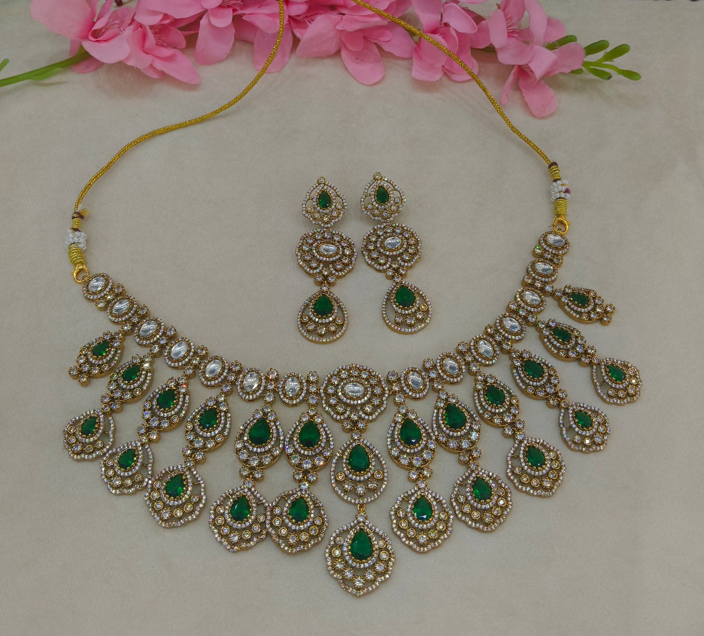 Antique Gold Green Moissanite Kundan CZ Necklace Indian Jewellery Pvita Set