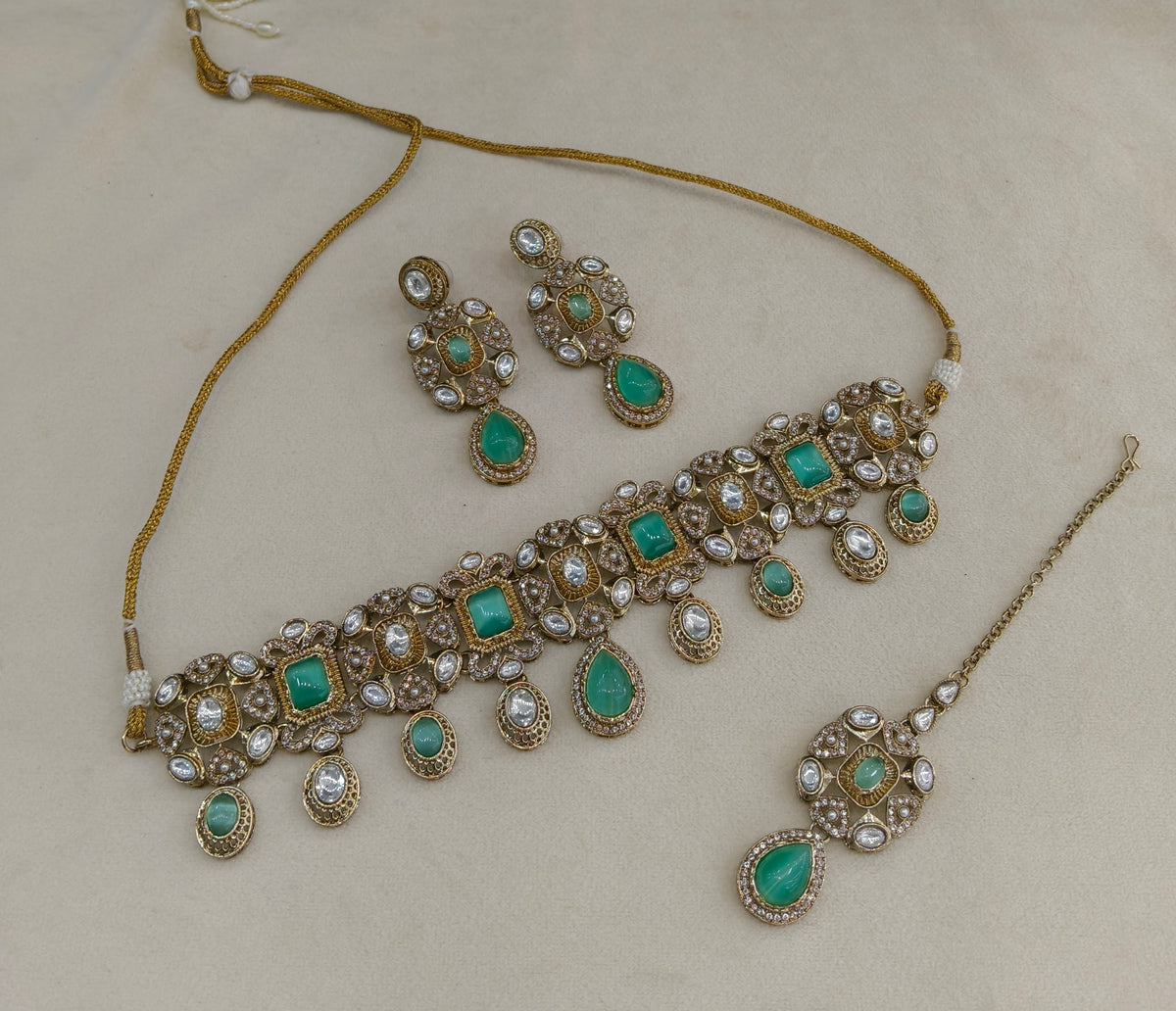 Mint moissanite Kundan choker Wiley Set
