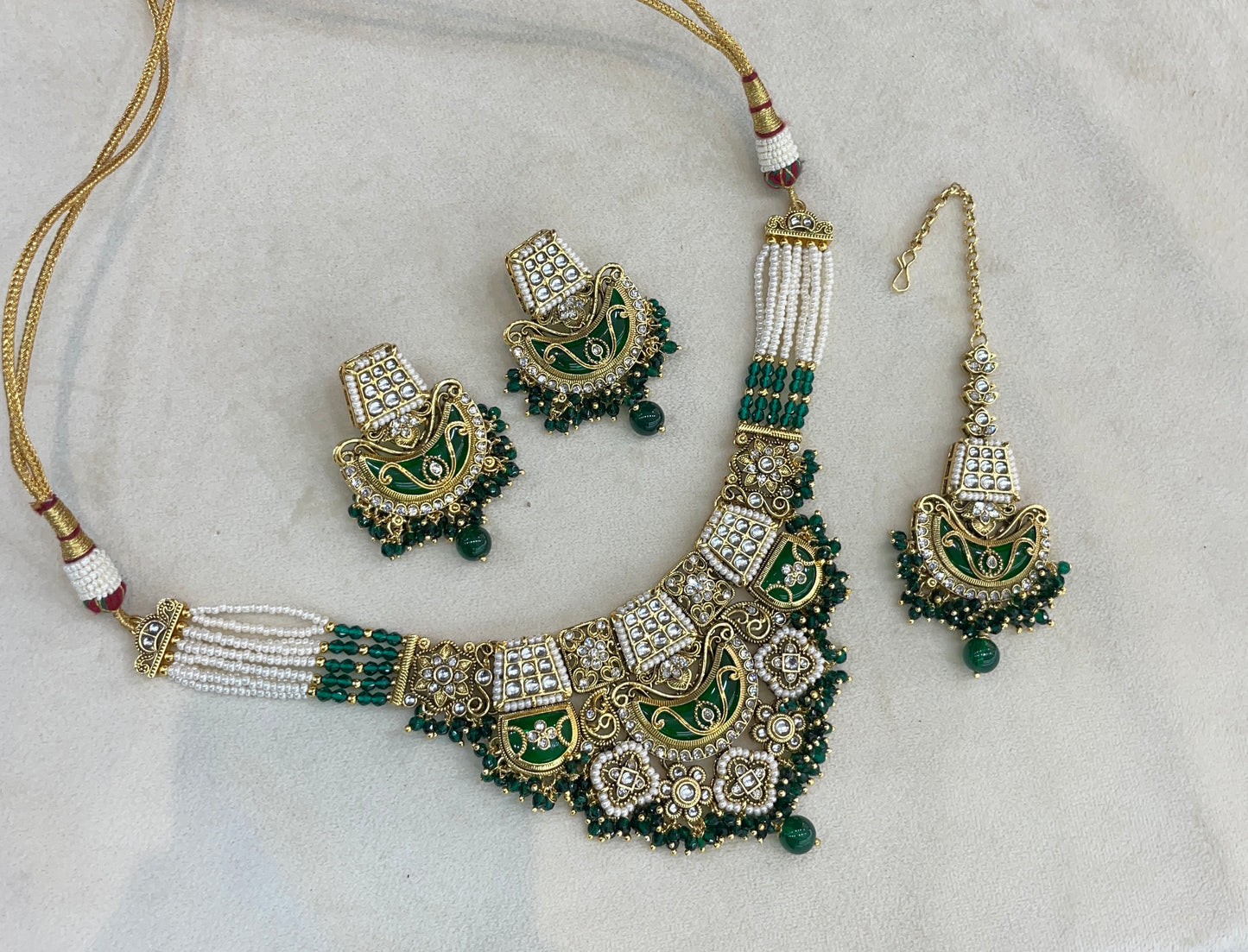 Green Kundan necklace Set/ kundan Indian jewellery kundan Dhriti sets