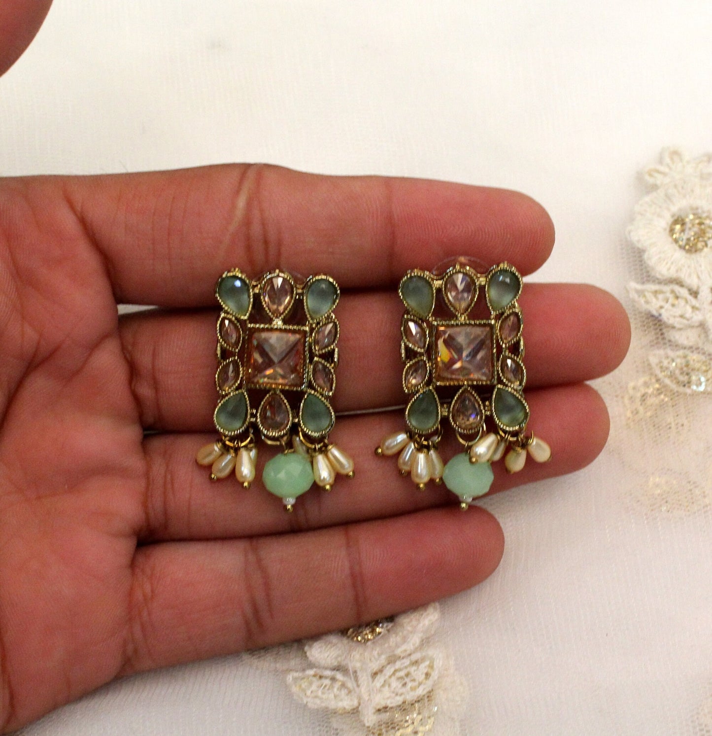 Indian Jewellery choker Tikka Set/Gold firoji, pastel green Bollywood choker Set/Indian choker Mehndi Polish necklace set