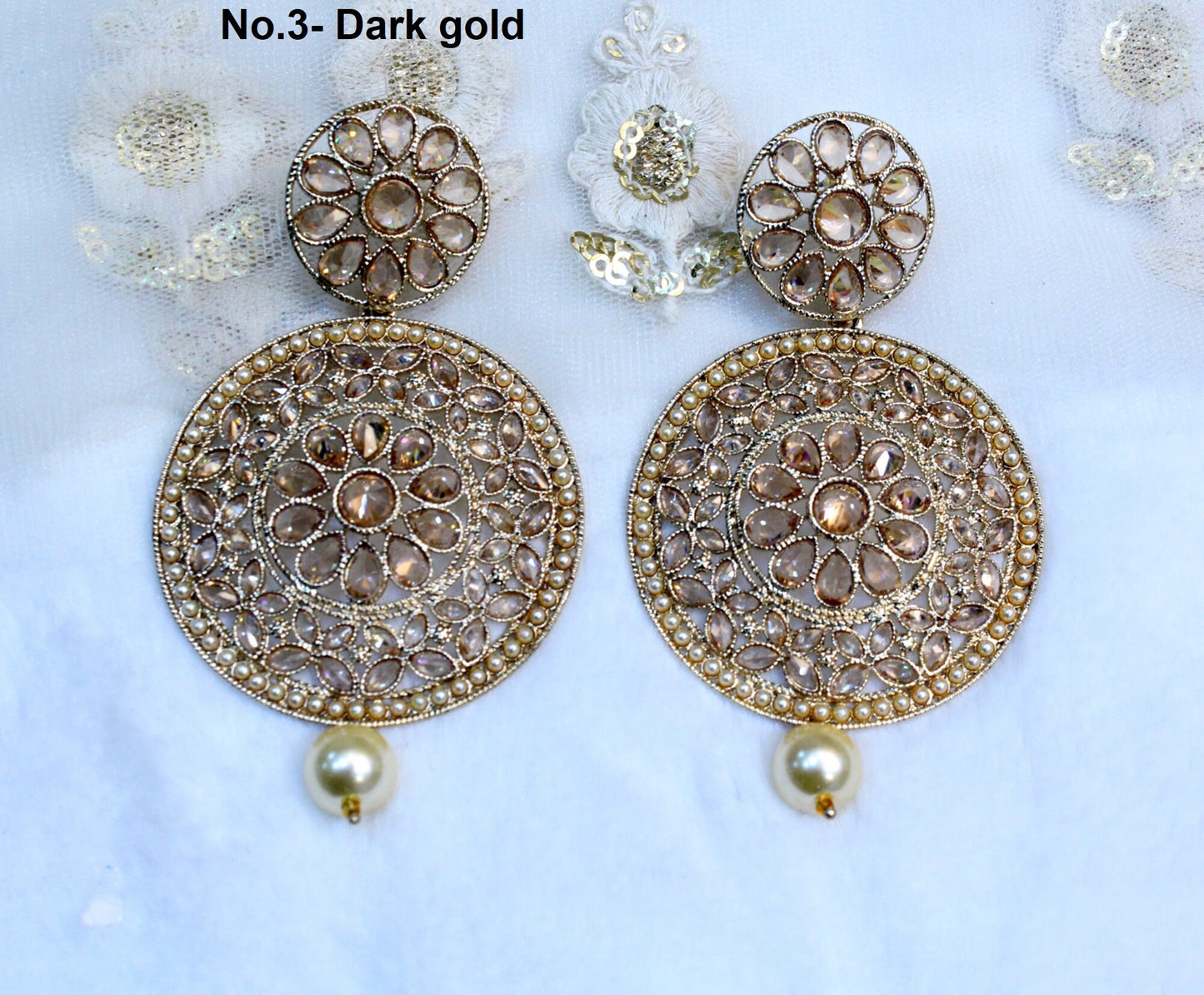 Indian Jewellery/Chandbali Gold finish Earrings Set/Indian Earrings Bollywood Set Jewellery/Fluency laila Bollywood earrings Set