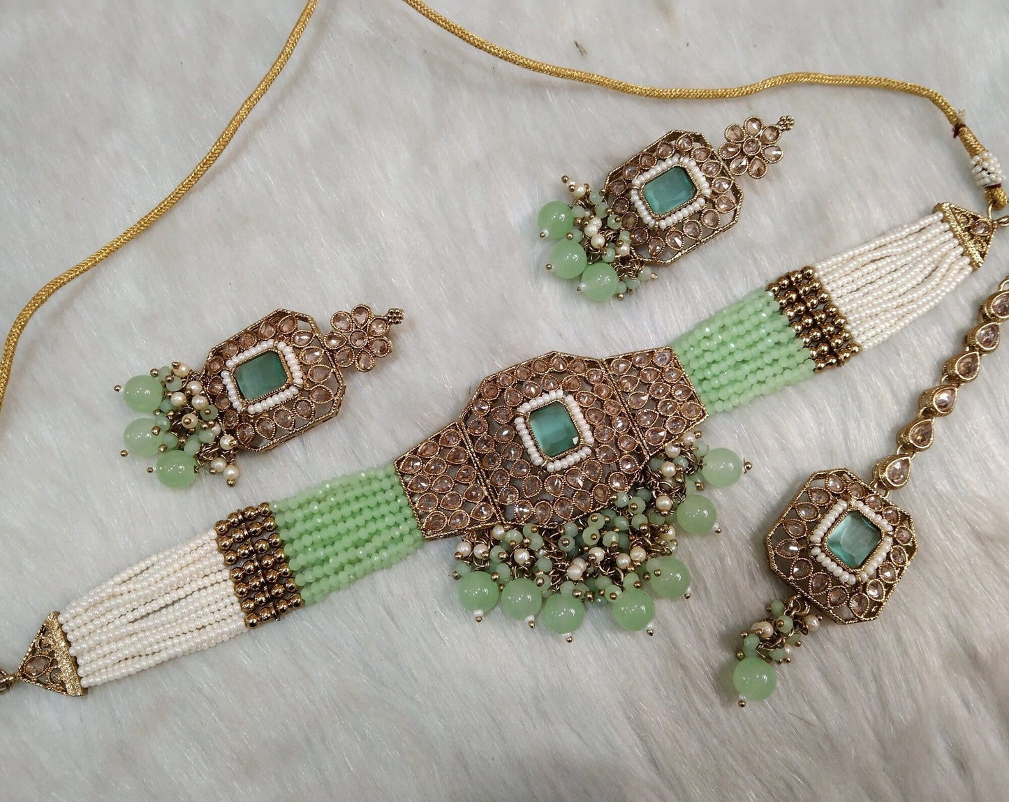 Indian Choker Set / Antique gold finish Jewellery set /Indian choker necklace set/Bridesmaid Jewellery/gift for her/ chini Wedding jewellery set