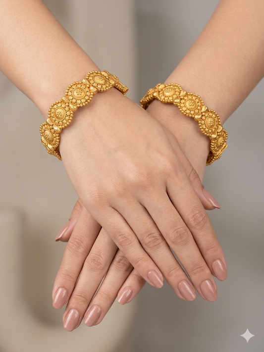 Indian bangles Traditional bollywood jewelry Riza Gold bangles