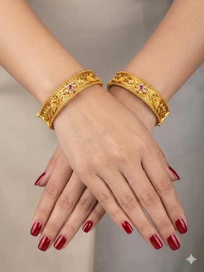 Indian bangles Traditional bollywood jewelry Ruby Green Roha Gold bangles