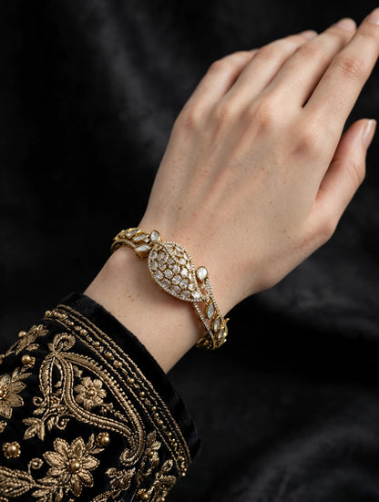 Antique White AD Moissnaite Kundan Hand Bracelets Junia Jewellery