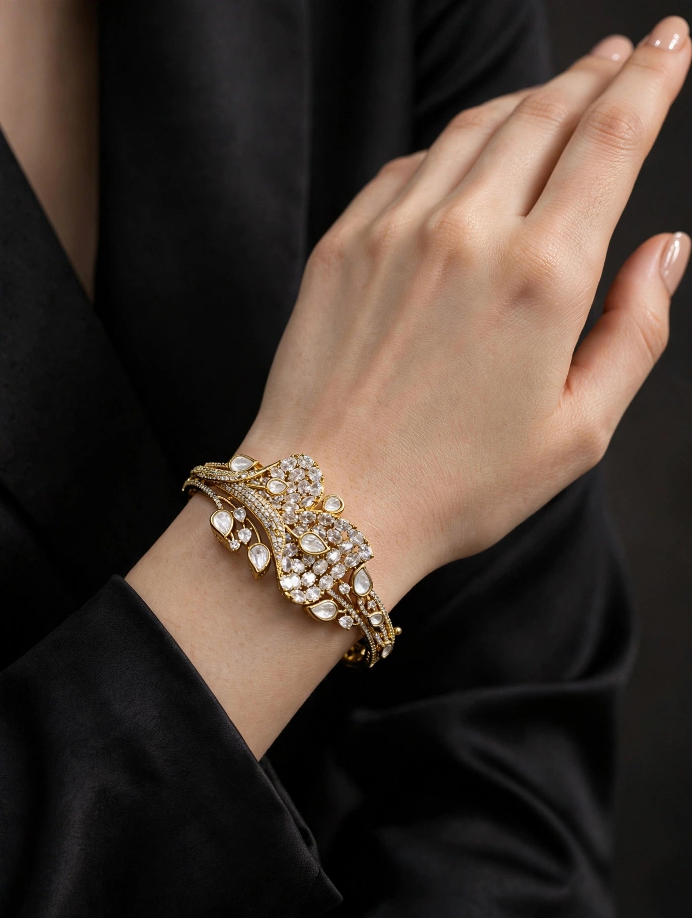 Antique White AD Moissnaite Kundan Hand Bracelets Junia Jewellery