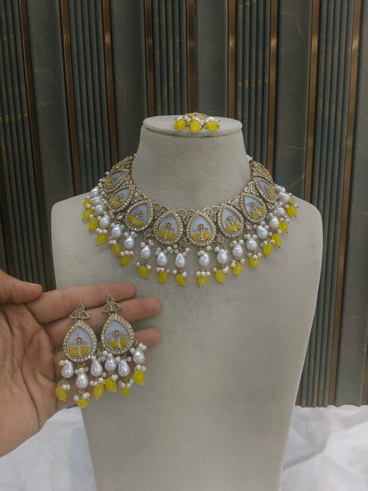 Antique Gold Yellow Necklace Set/ Antique gold Indian Betty Jewellery