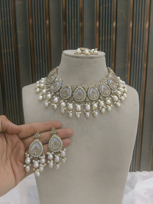 Antique Gold White Necklace Set/ Antique gold Indian Betty Jewellery