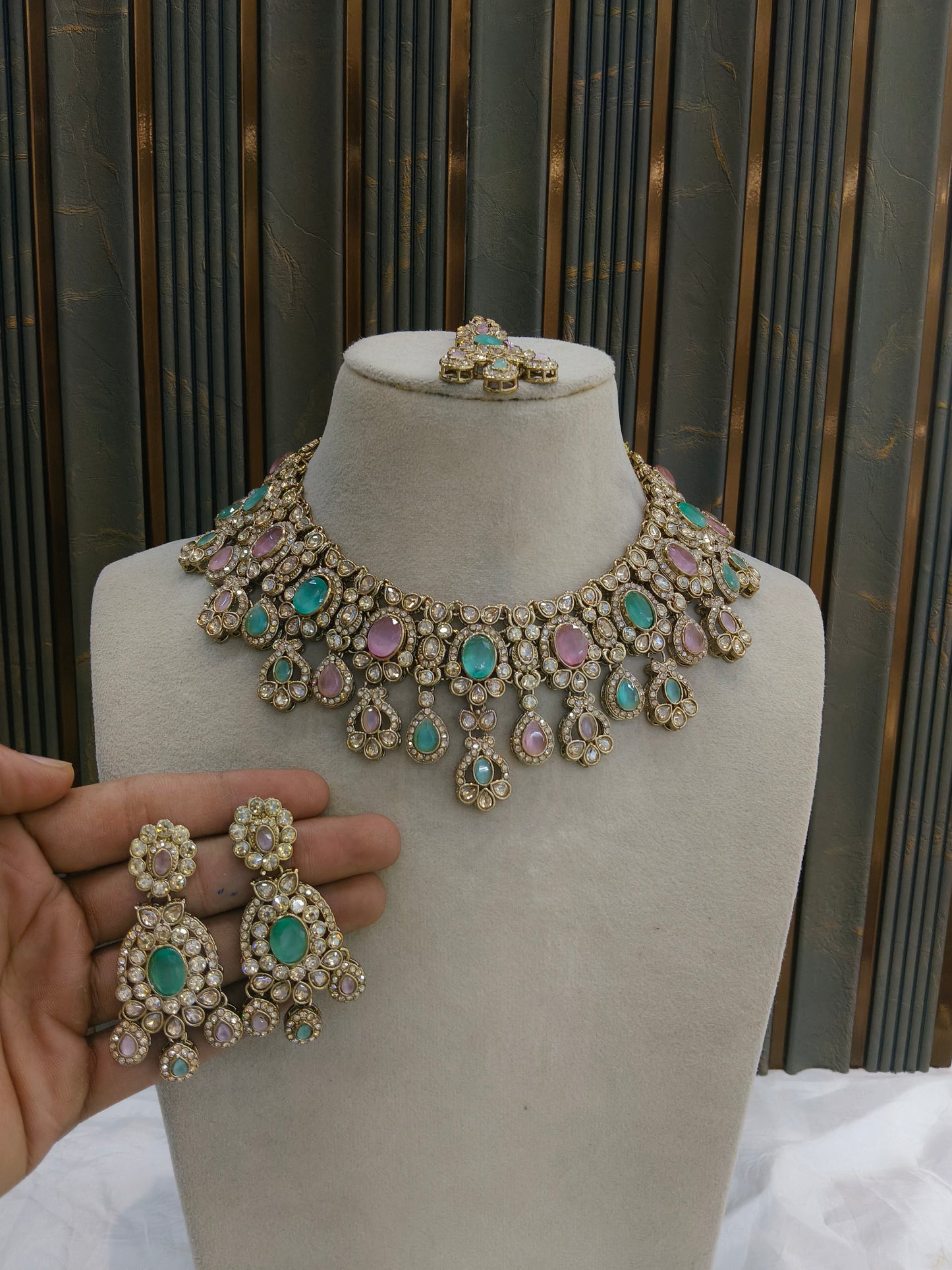 Antique Gold Mint Pink Necklace Set/ Antique gold Indian Lois Jewellery