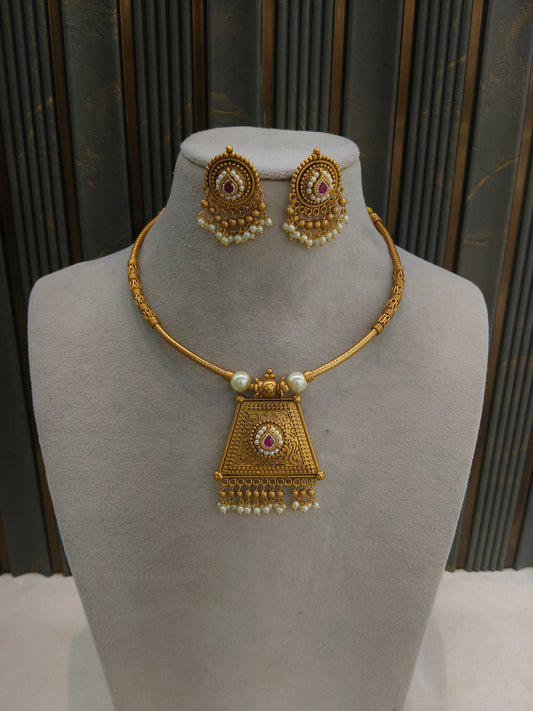 Gold Polki Ruby White Husli Necklace Jewellery Rex Set