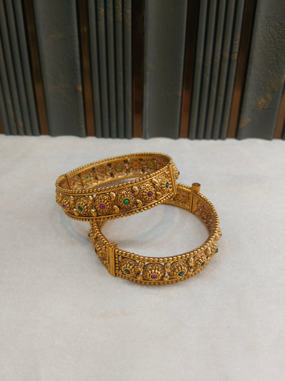 Indian bangles Traditional bollywood jewelry Ruby Green Palak Gold bangles