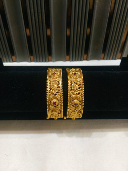 Indian bangles Traditional bollywood jewelry Ruby Palvi Gold bangles